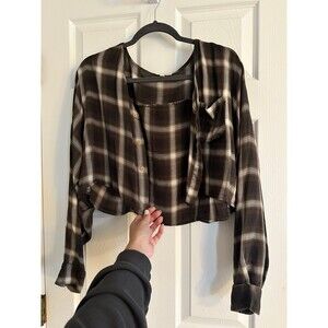 Cropped Boutique Button-up